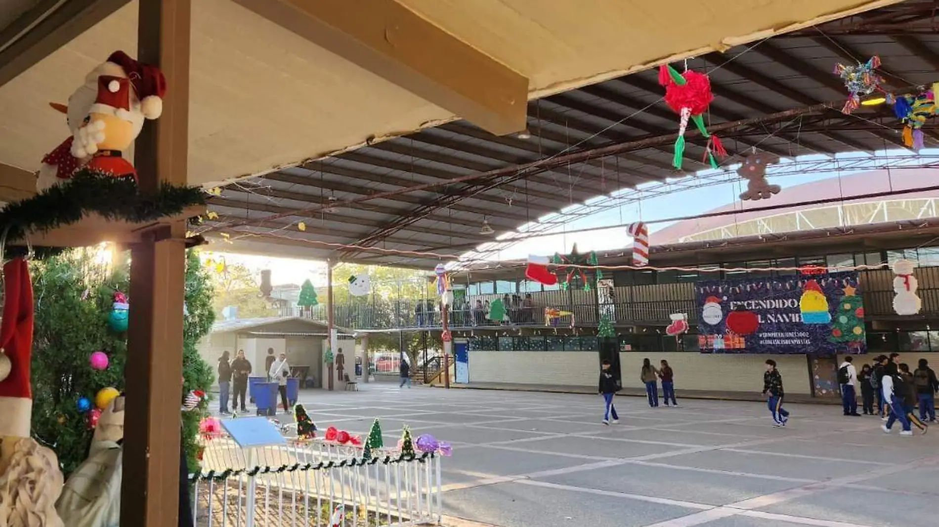 escuela secundaria navidad